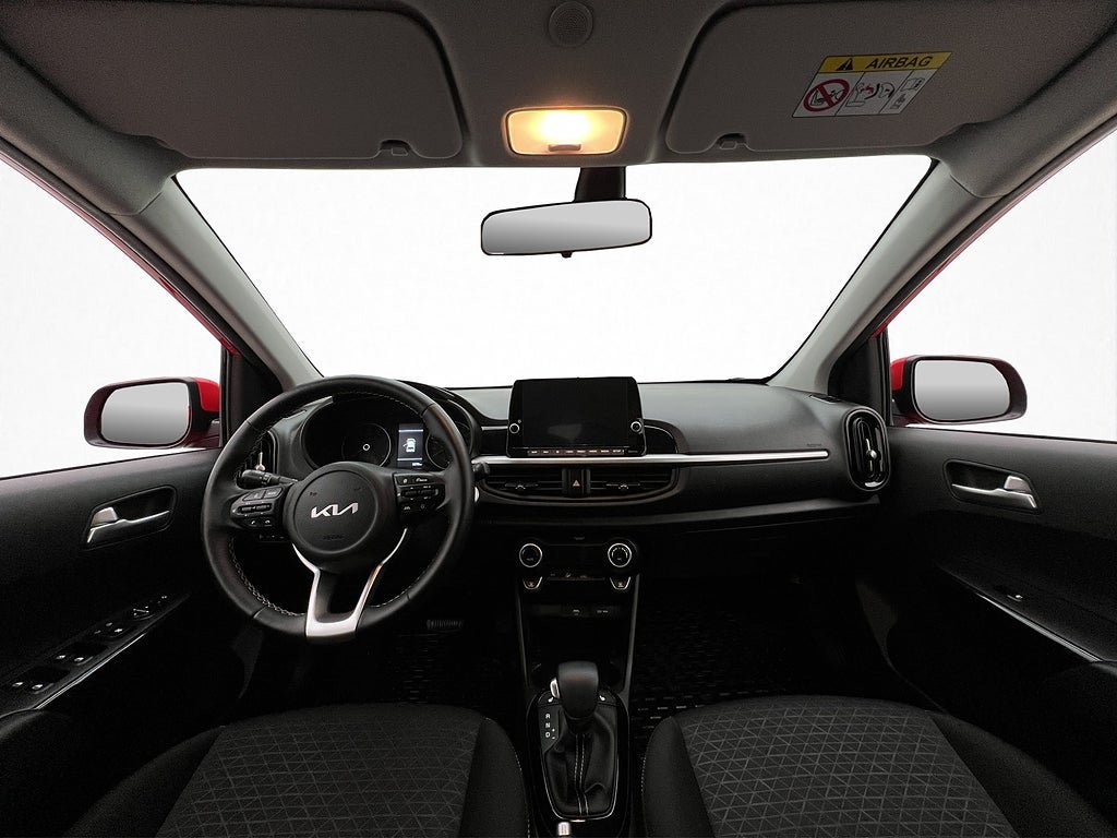 Vehicle Image 12