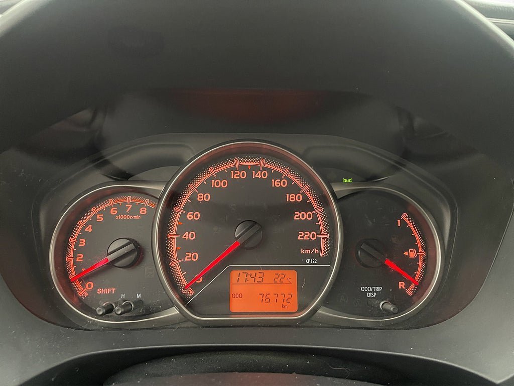 Vehicle Image 16