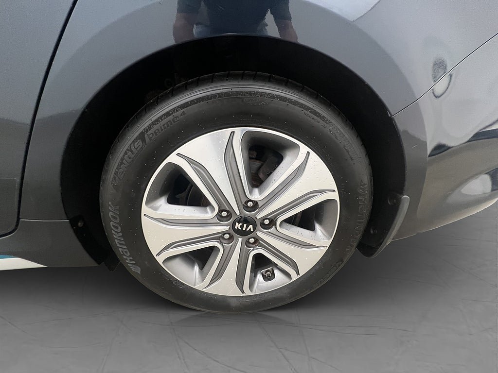 Vehicle Image 37