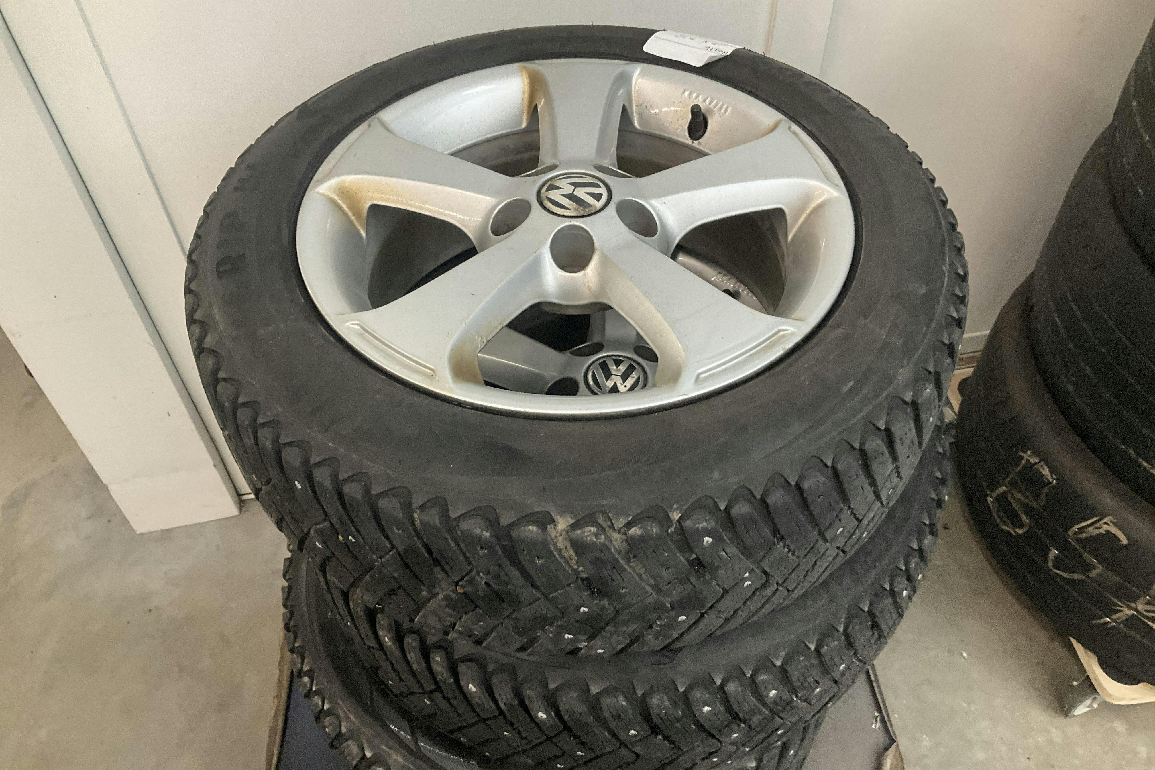 Vehicle Image 11