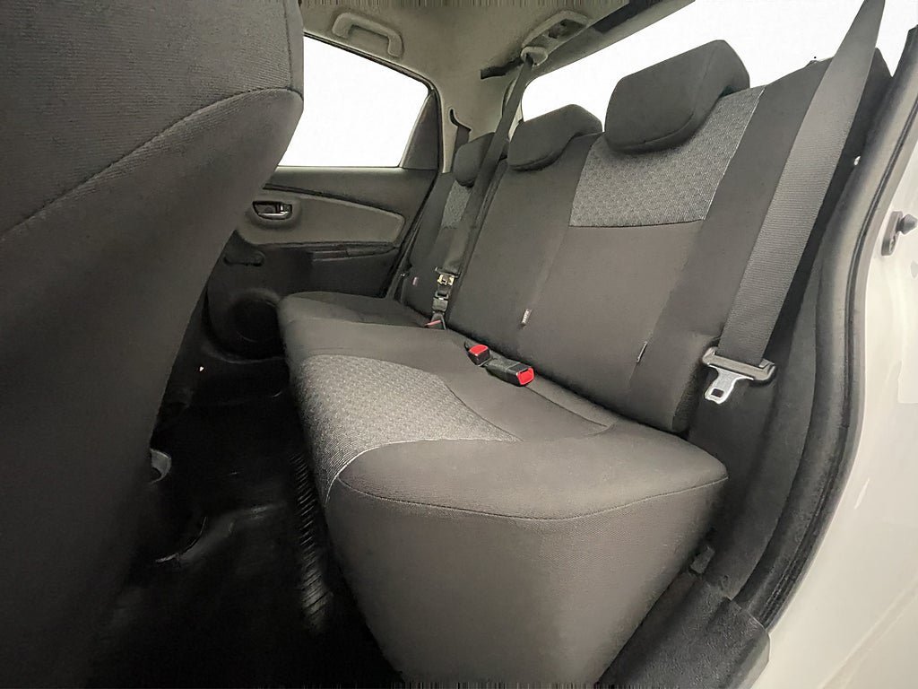 Vehicle Image 26