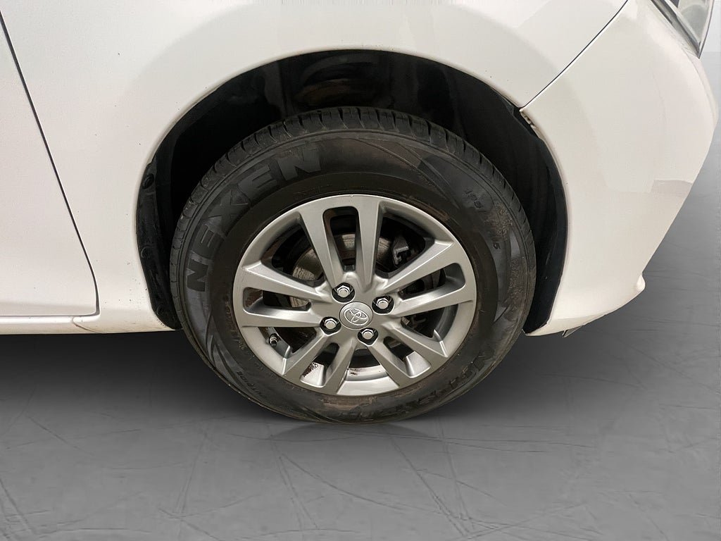 Vehicle Image 31