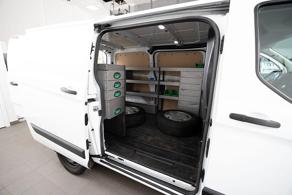Vehicle Image 21