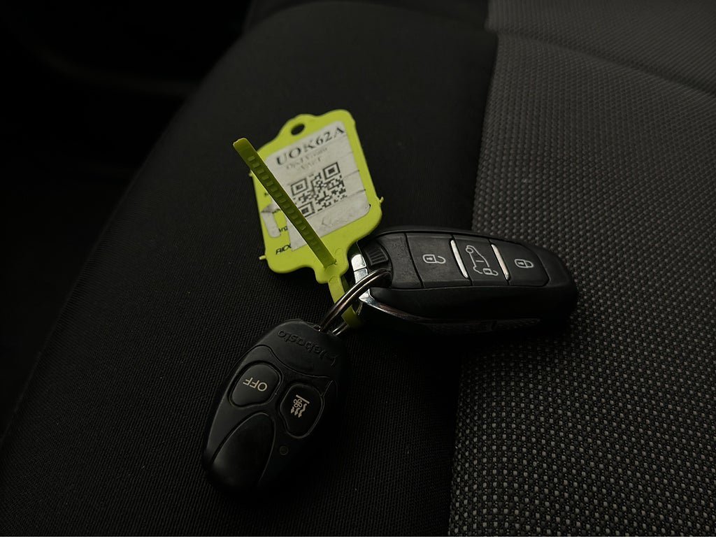 Vehicle Image 25