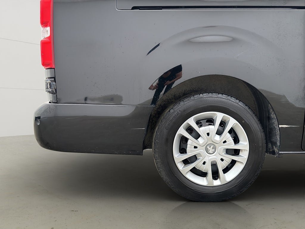 Vehicle Image 31
