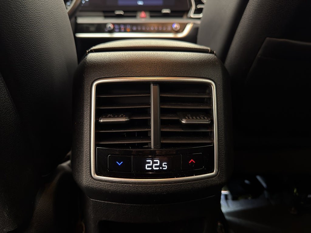 Vehicle Image 27