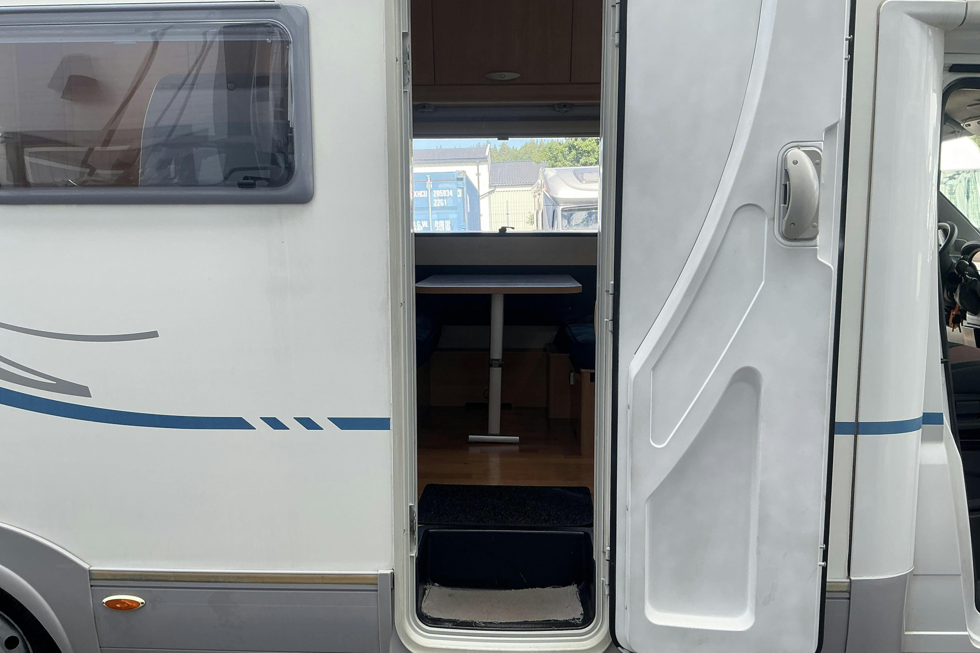 Vehicle Image 27