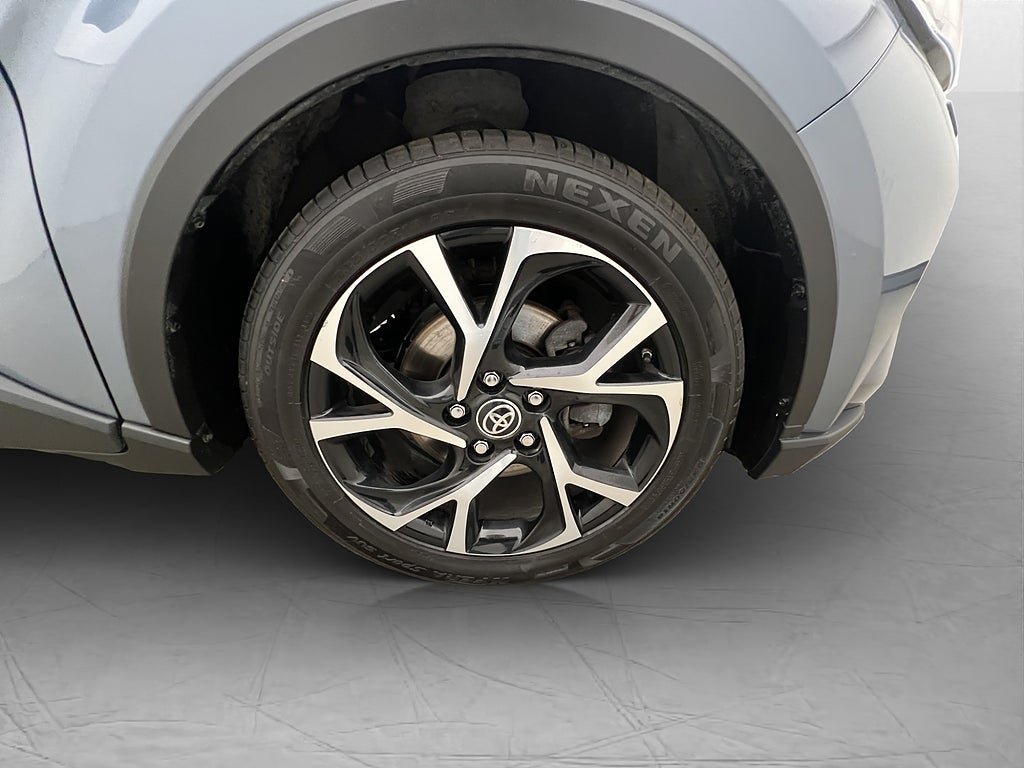 Vehicle Image 35