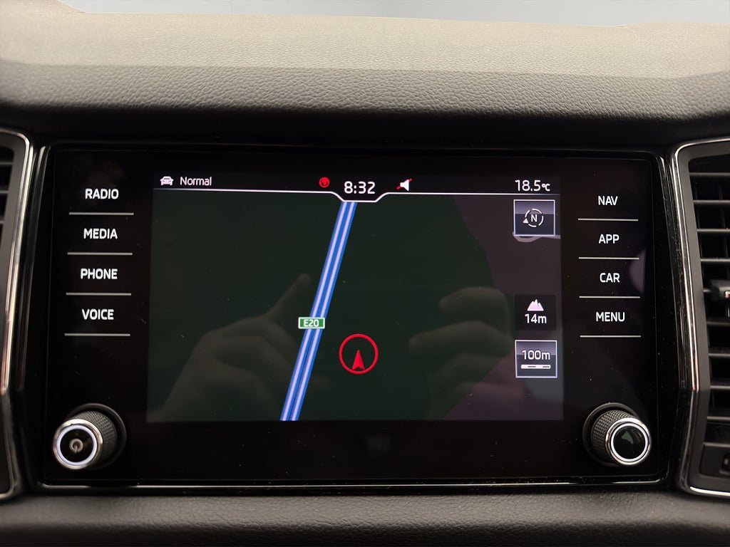 Vehicle Image 23