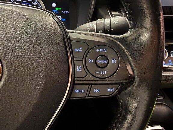 Vehicle Image 22