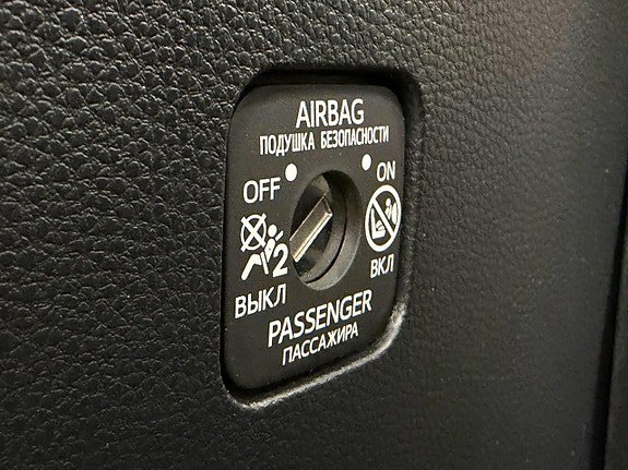 Vehicle Image 25