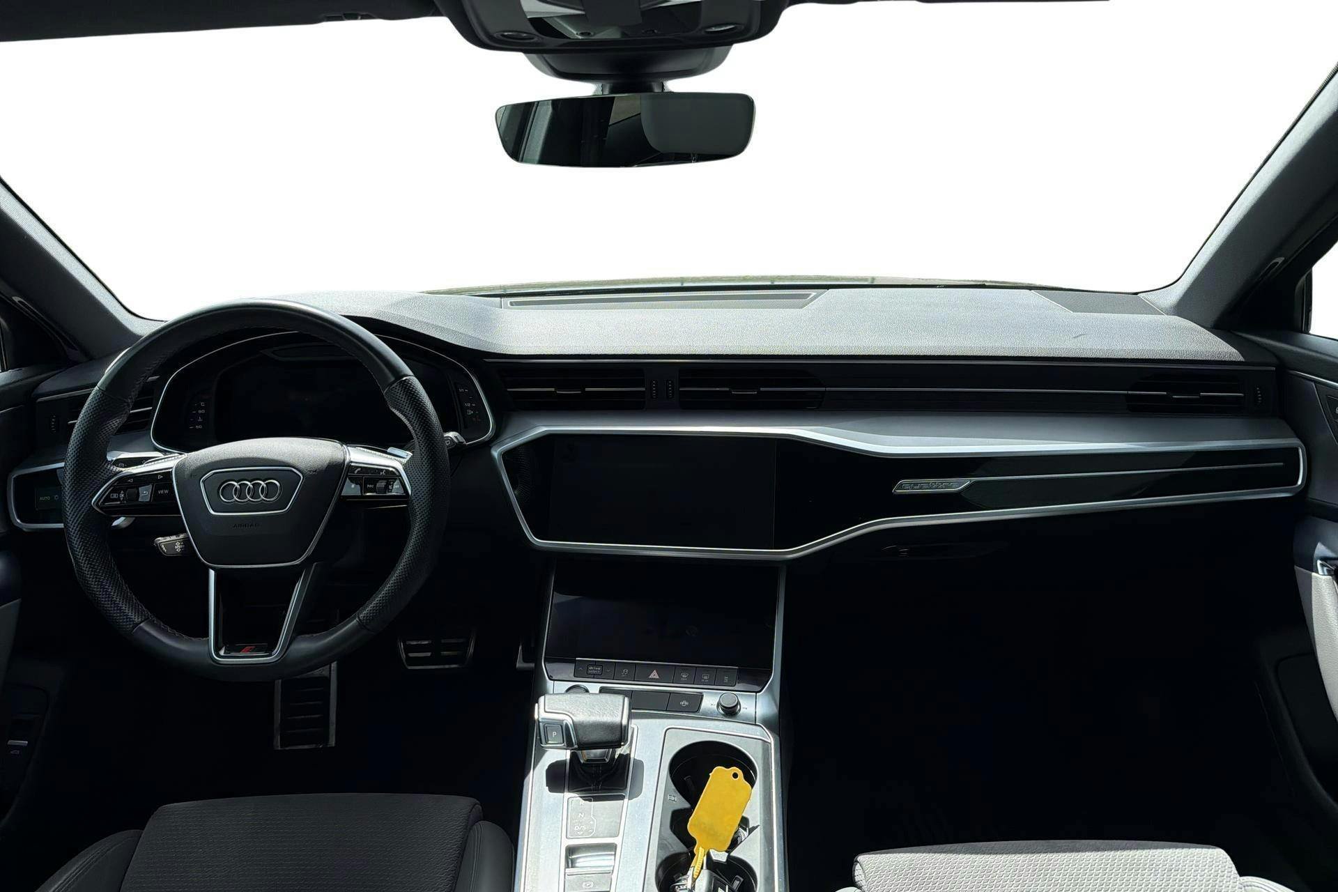 Vehicle Image 6