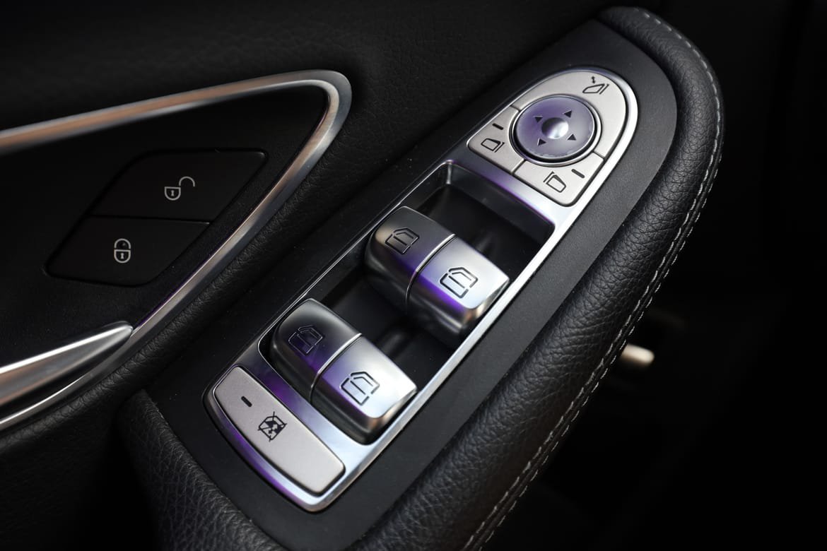 Vehicle Image 36