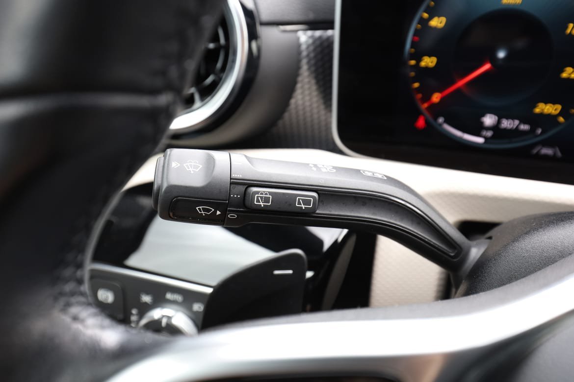 Vehicle Image 33