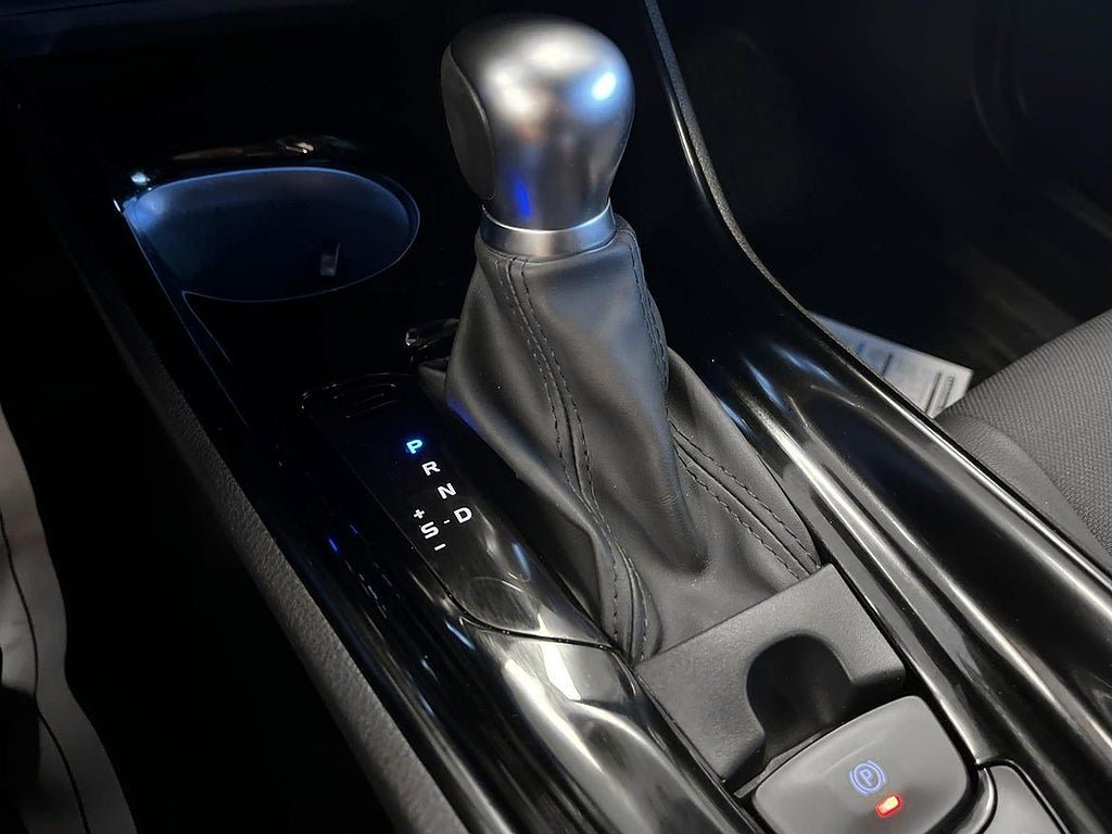 Vehicle Image 18