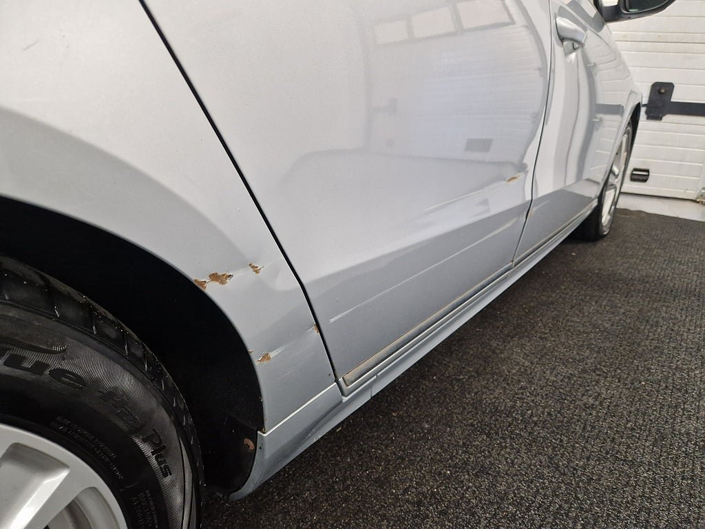 Vehicle Image 14