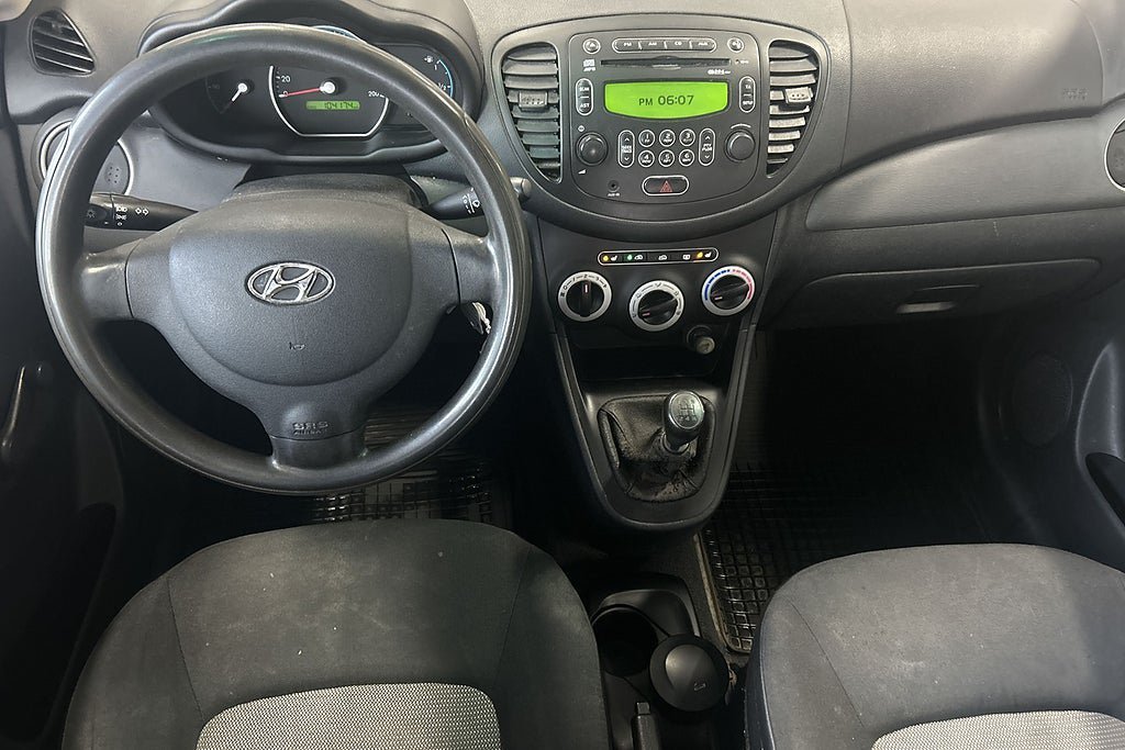 Vehicle Image 15