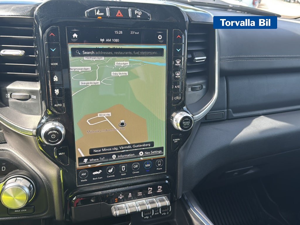 Vehicle Image 12