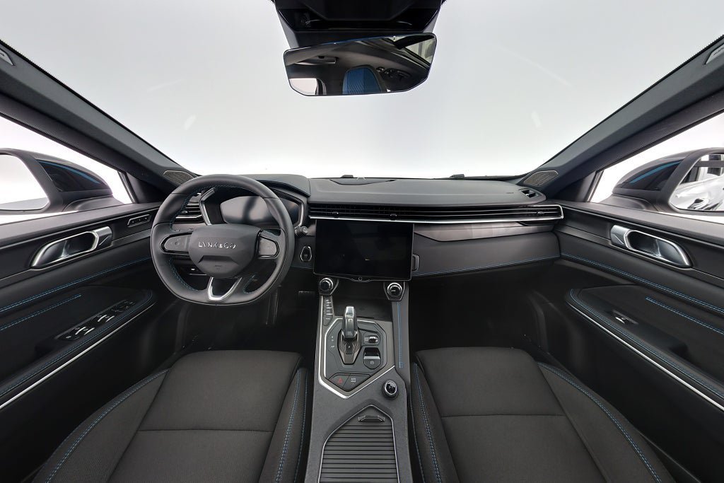 Vehicle Image 13