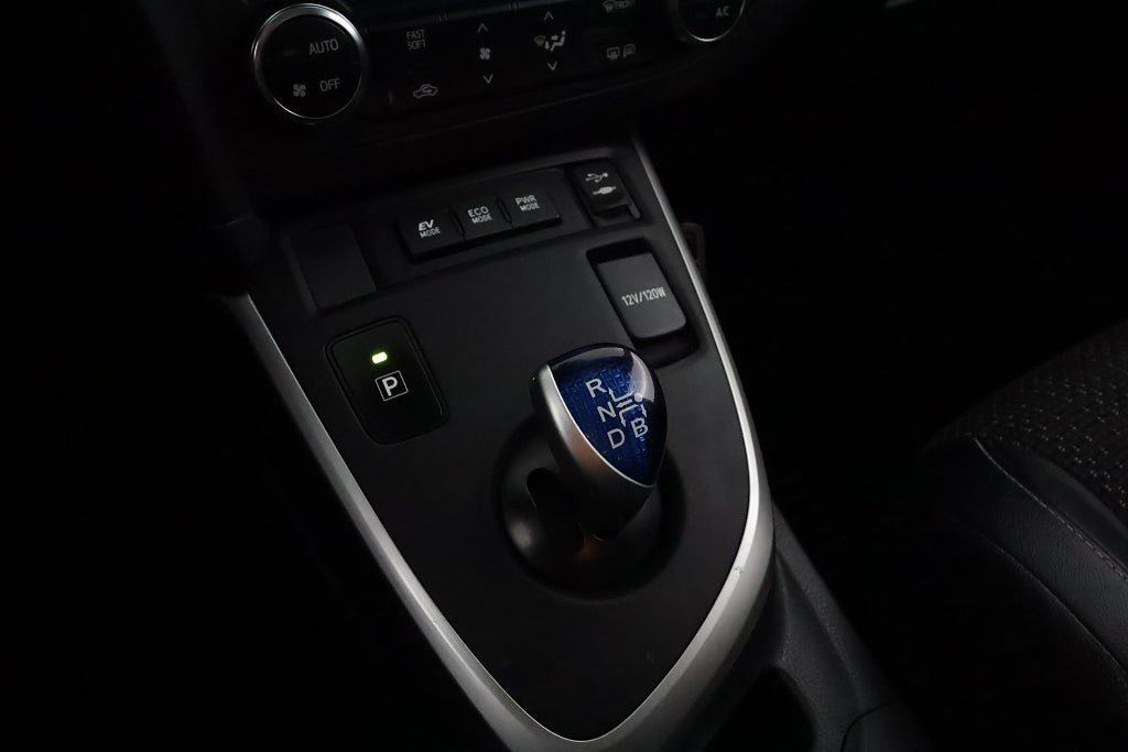 Vehicle Image 22