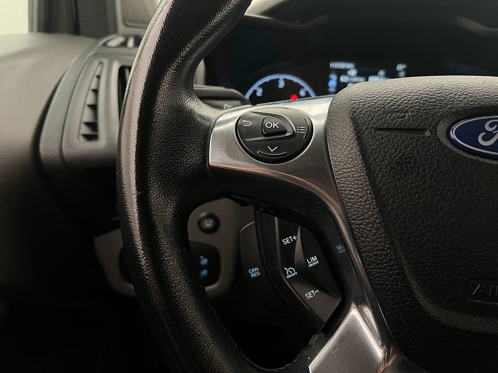 Vehicle Image 17