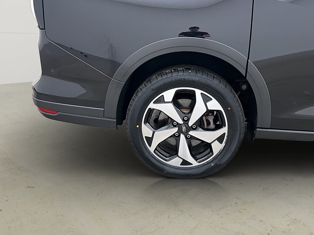 Vehicle Image 37
