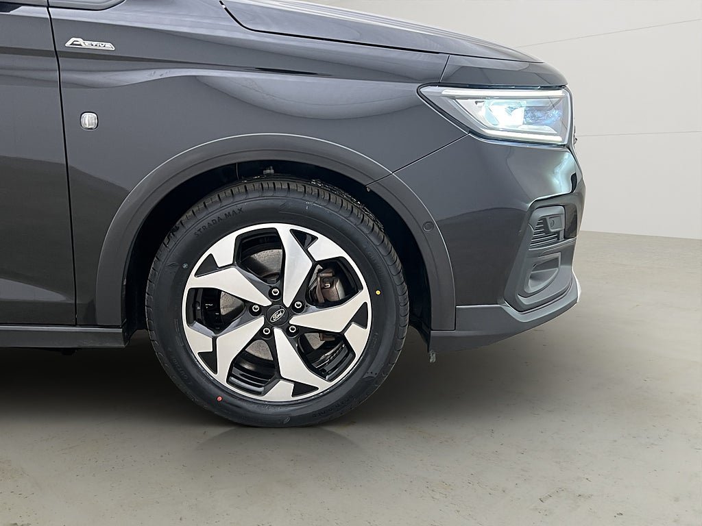 Vehicle Image 38