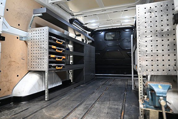 Vehicle Image 16
