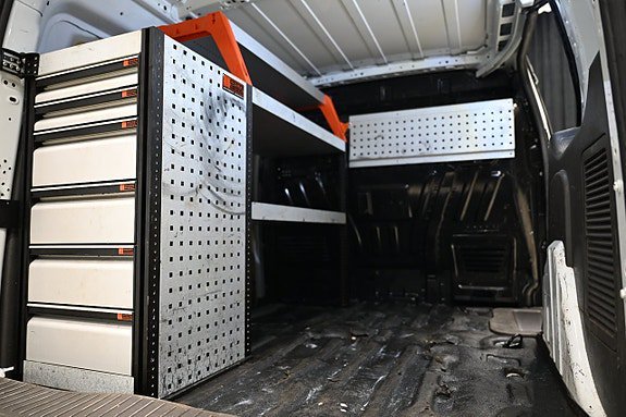 Vehicle Image 9