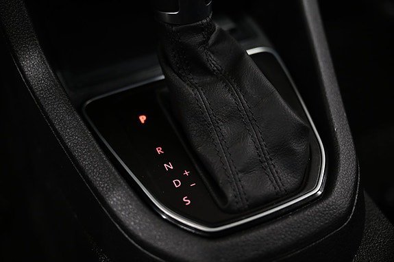 Vehicle Image 27