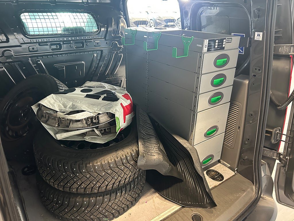 Vehicle Image 9