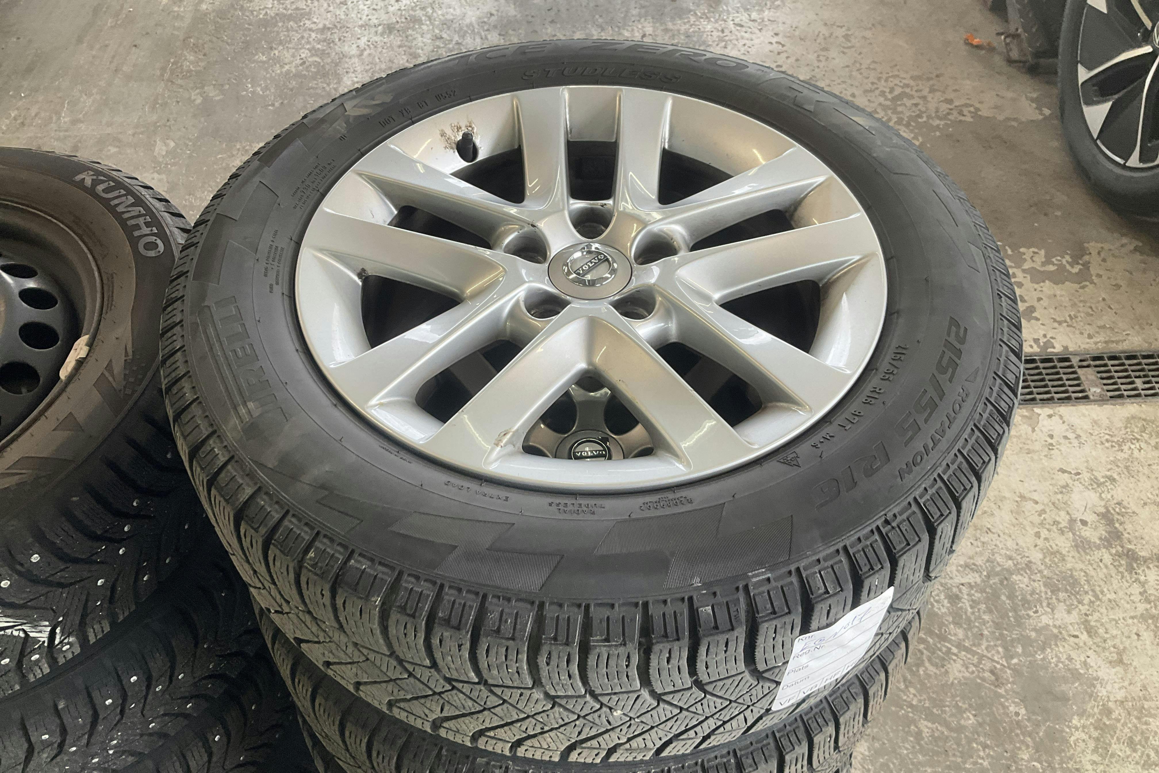 Vehicle Image 15