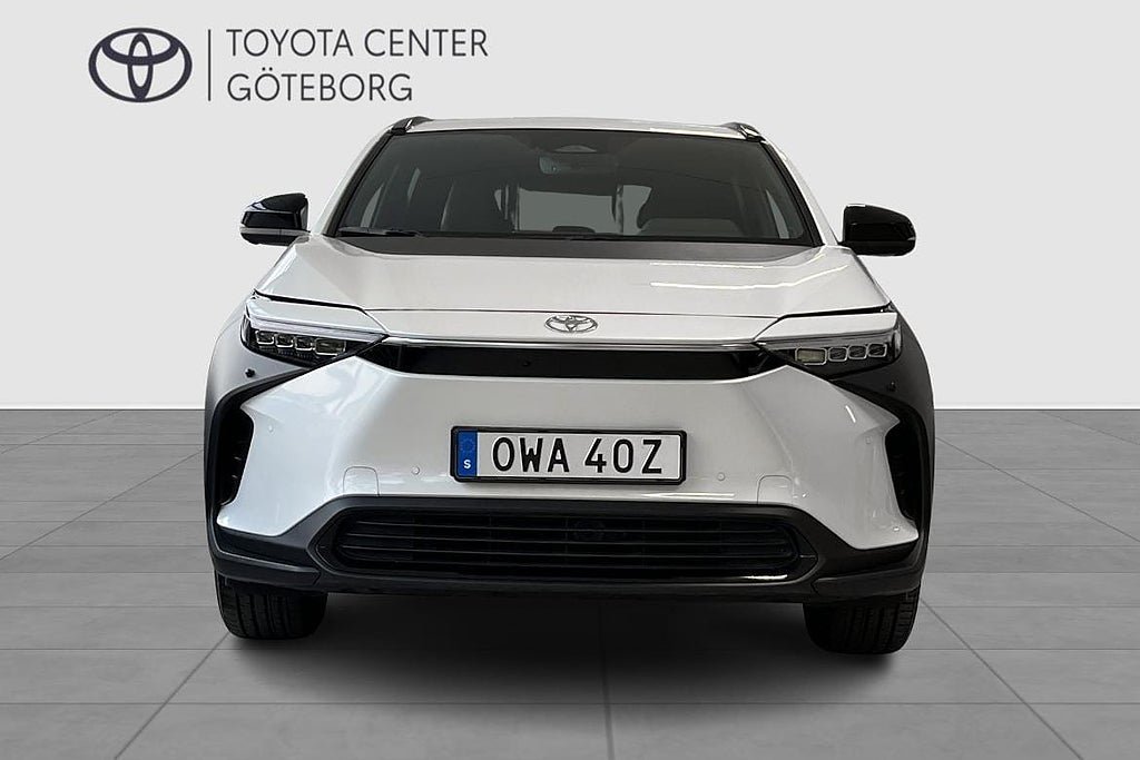 Vehicle Image 7