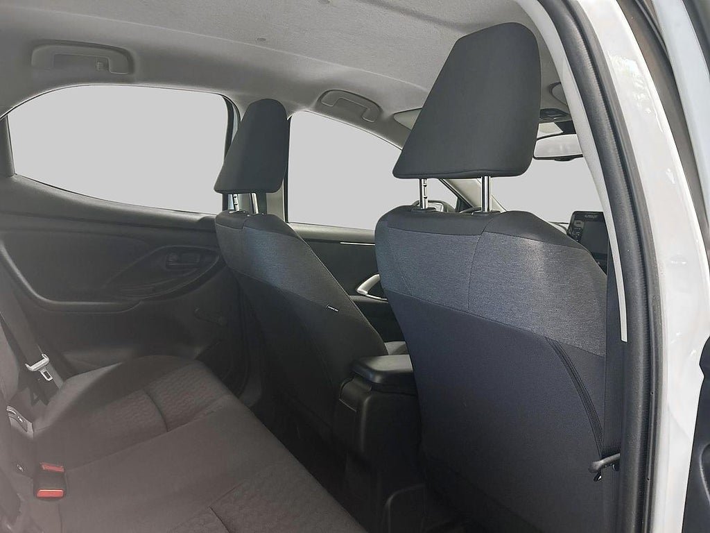 Vehicle Image 11