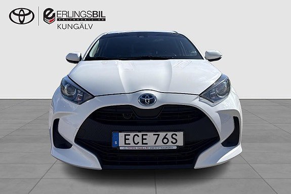 Vehicle Image 6