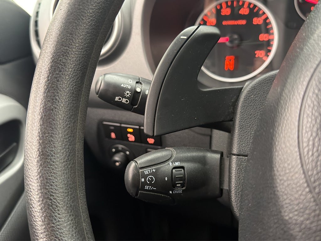 Vehicle Image 17