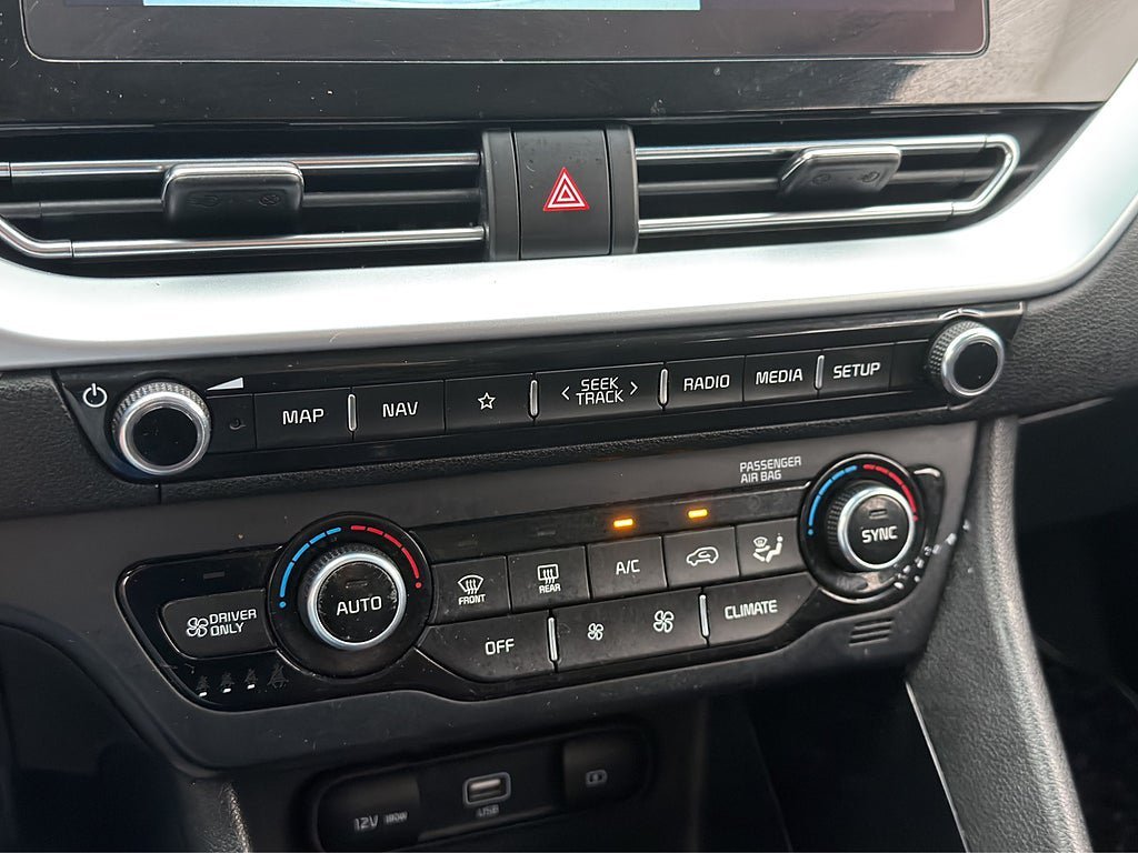 Vehicle Image 24
