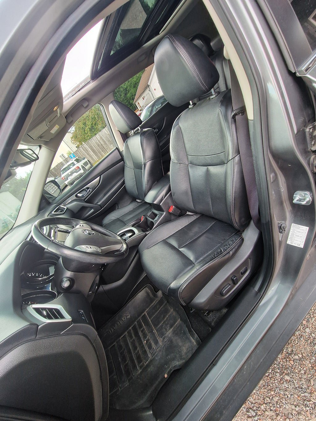 Vehicle Image 15