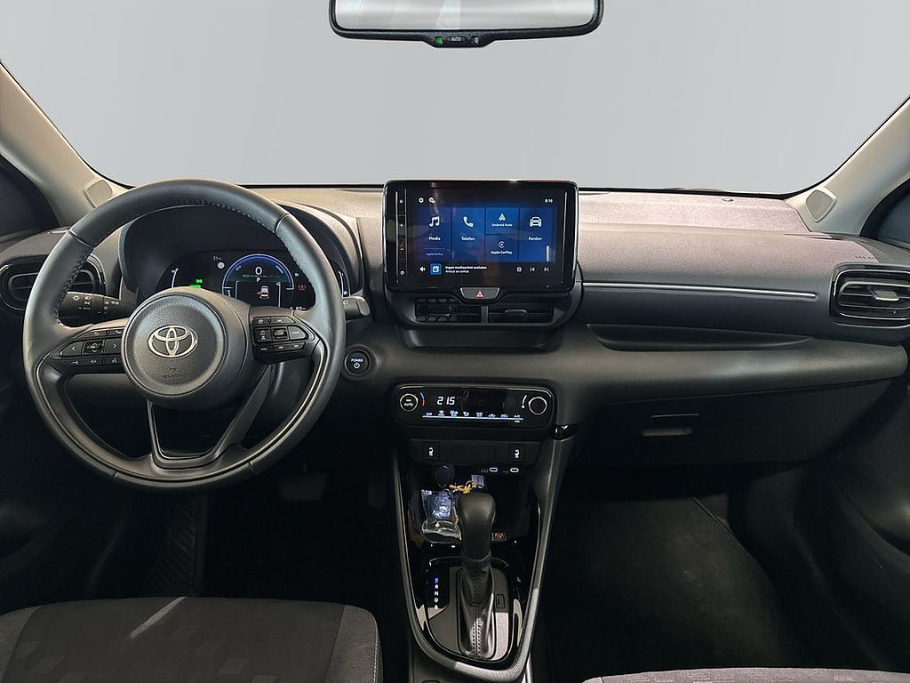 Vehicle Image 8