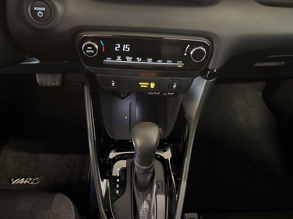 Vehicle Image 15