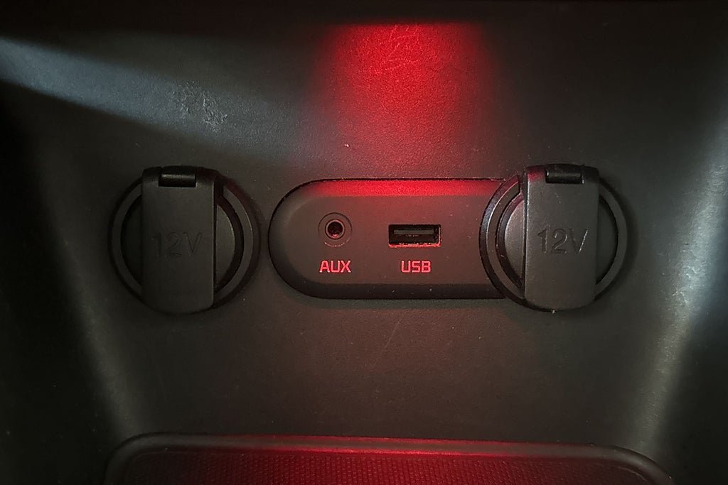 Vehicle Image 25