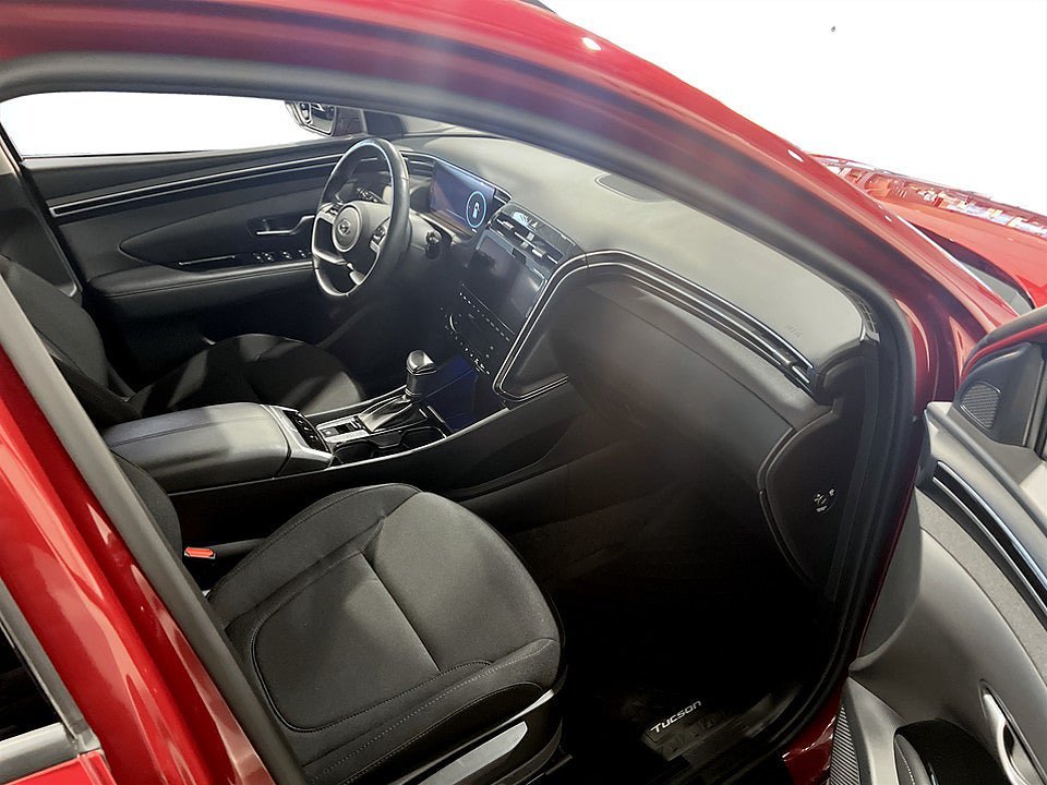 Vehicle Image 11