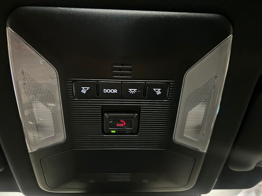 Vehicle Image 22