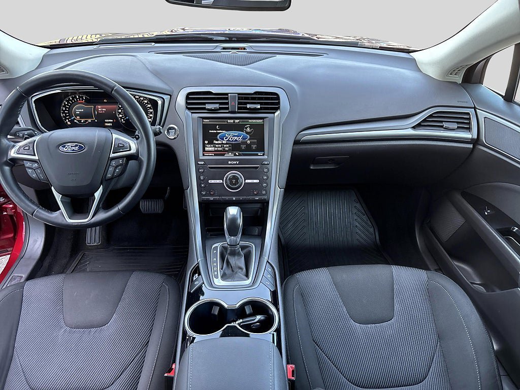 Vehicle Image 8