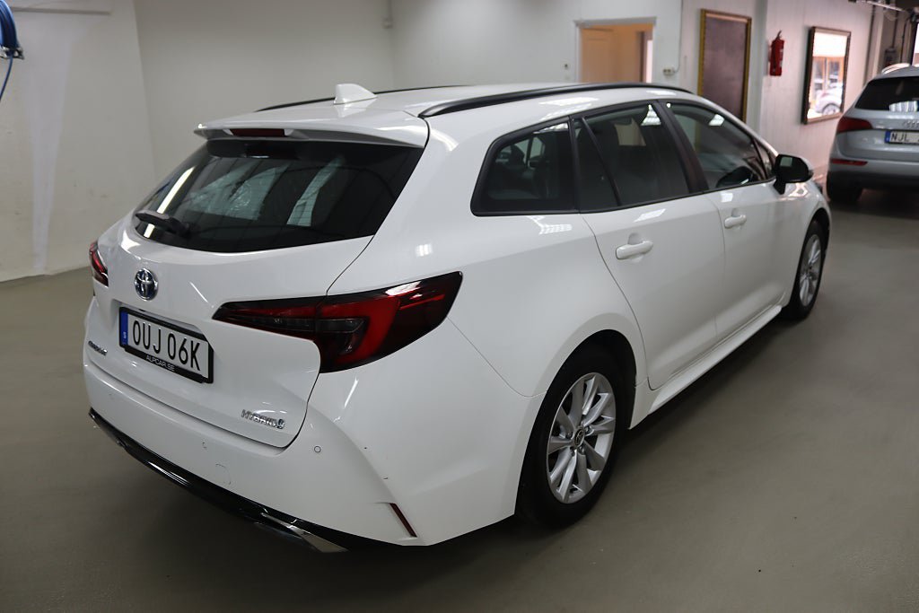 Vehicle Image 6