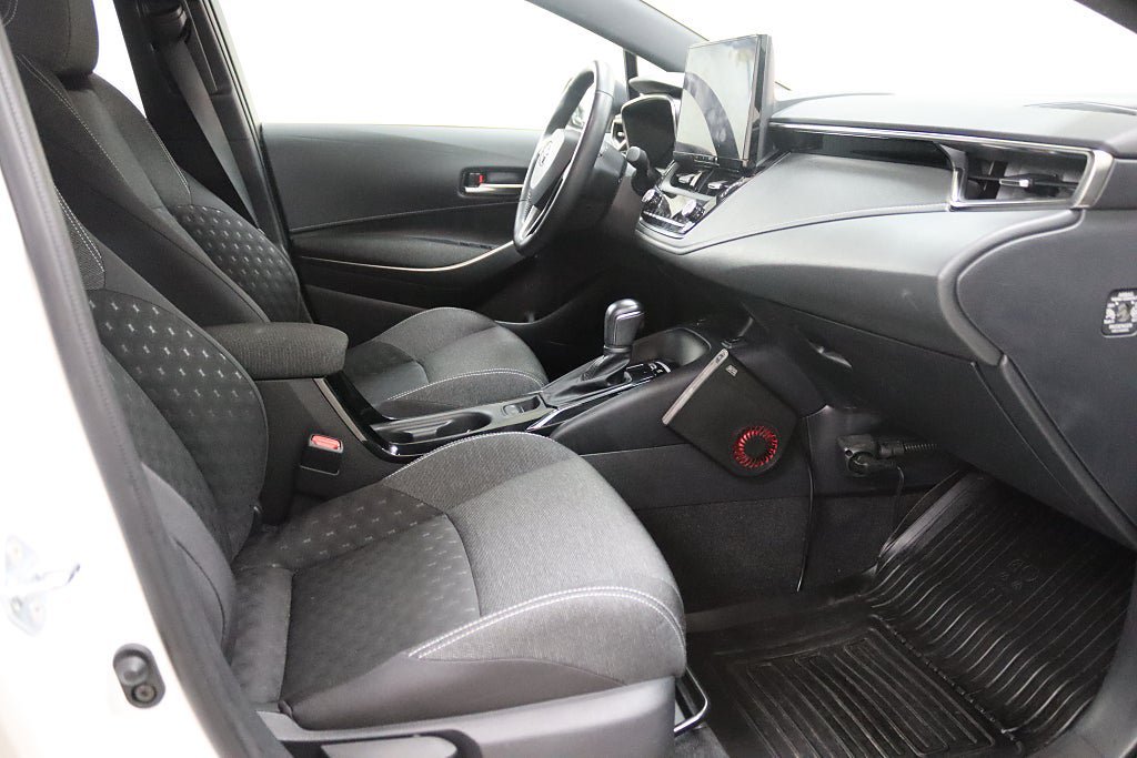 Vehicle Image 12