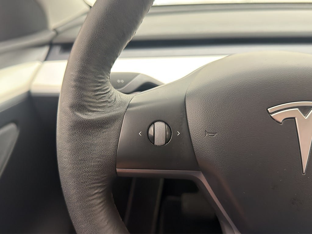 Vehicle Image 27