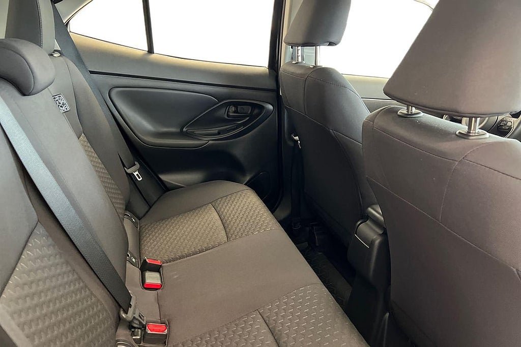 Vehicle Image 7