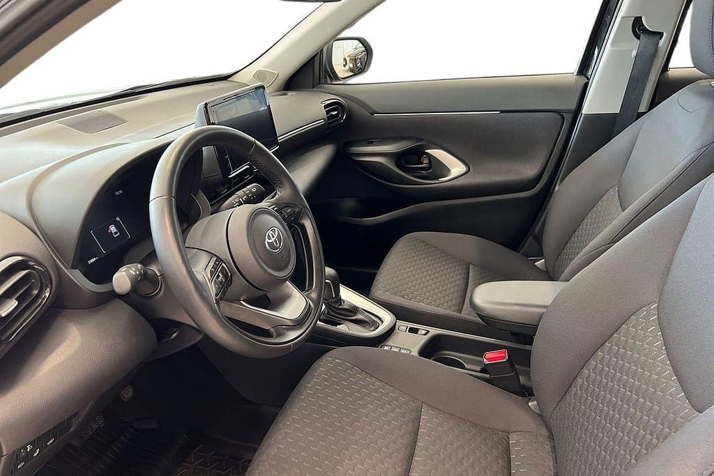 Vehicle Image 12
