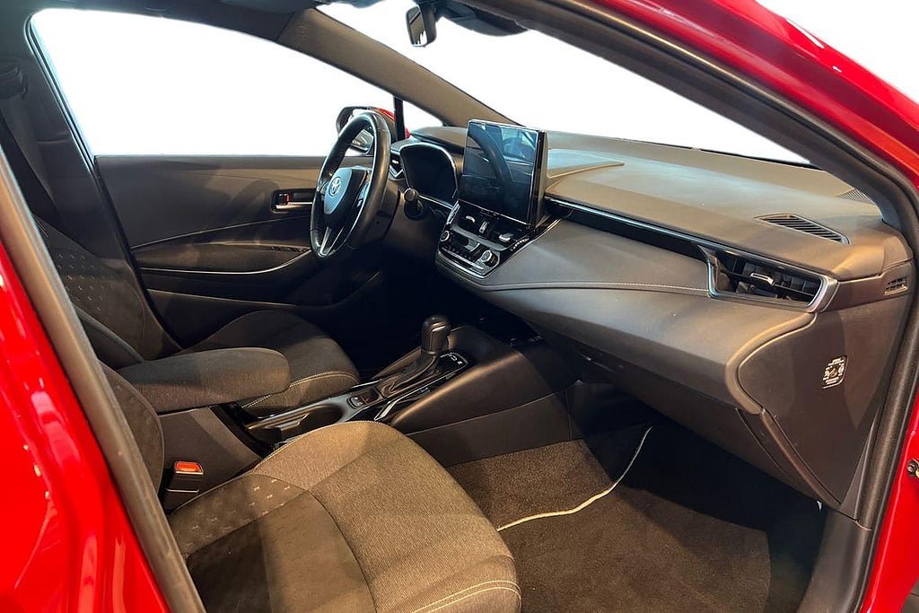 Vehicle Image 12